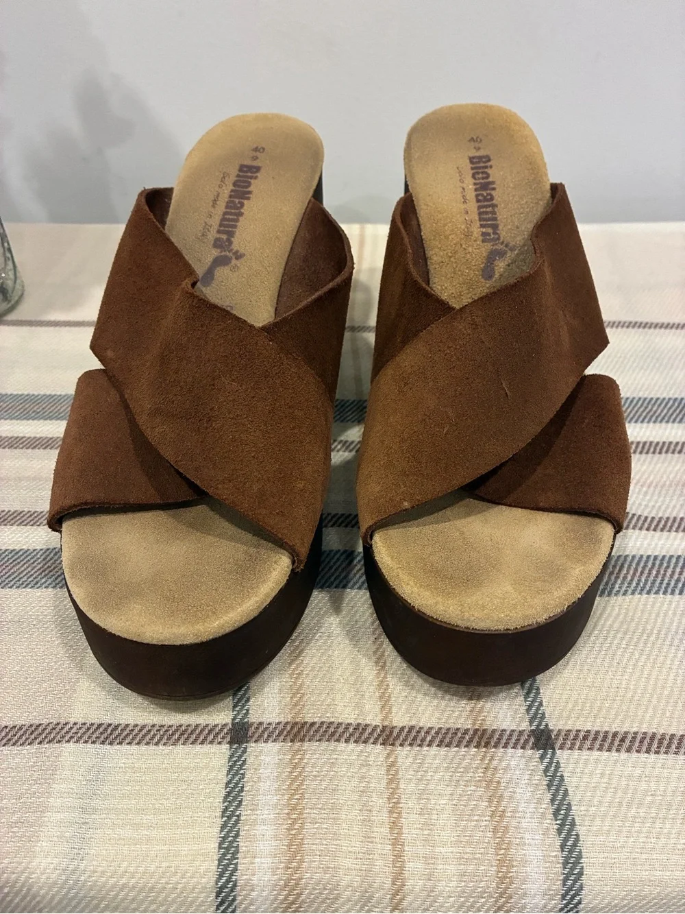 Brown Suede Crisscross Platform Sandals - Biedermann